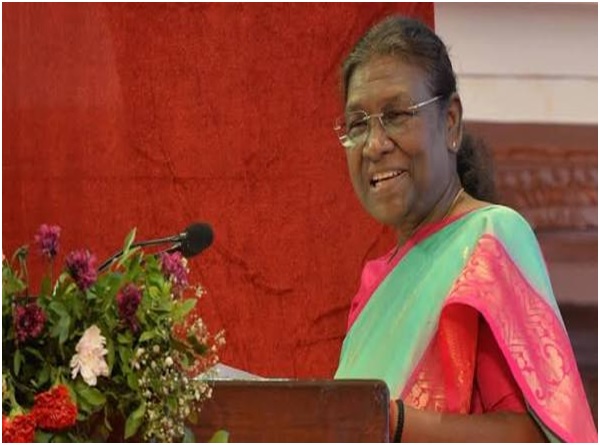 President Droupadi Murmu presented the Sangeet Natak Akademi Fellowships and Awards for the 2024 and 2025 cycles at Vigyan Bhawan, New Delhi